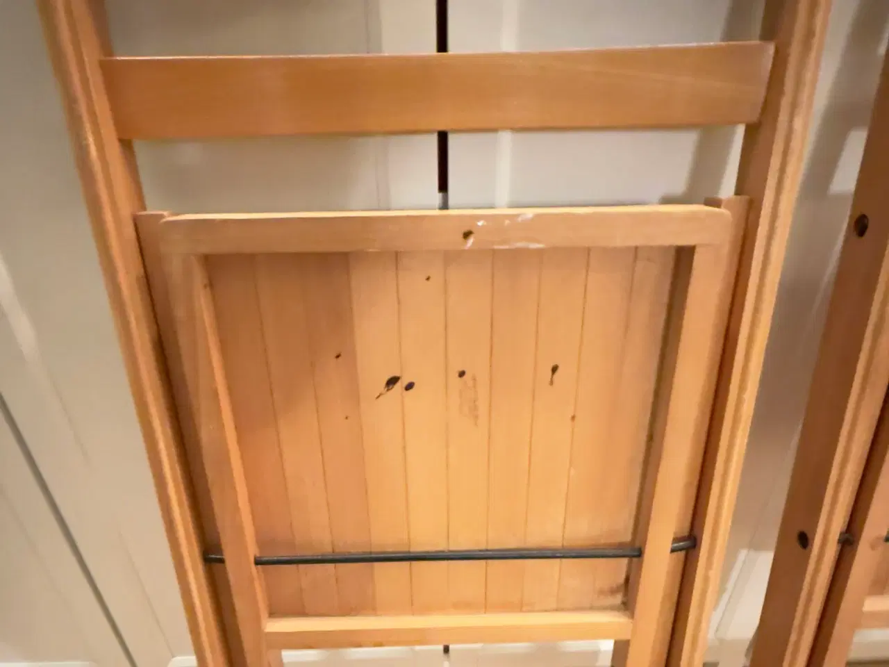 Billede 6 - Vintage klapstole i massivt bøgetræ – klassisk sve