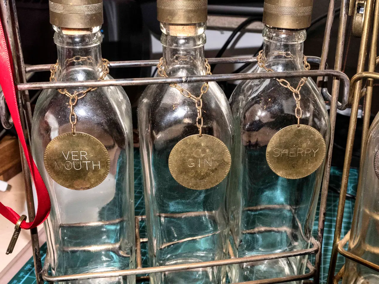 Billede 4 - Tantalus i messing m. originale karafler(med hals.