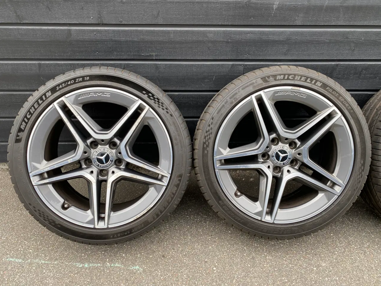 Billede 2 - Originale Mercedes AMG Line 18” fælge – m. Sommerd
