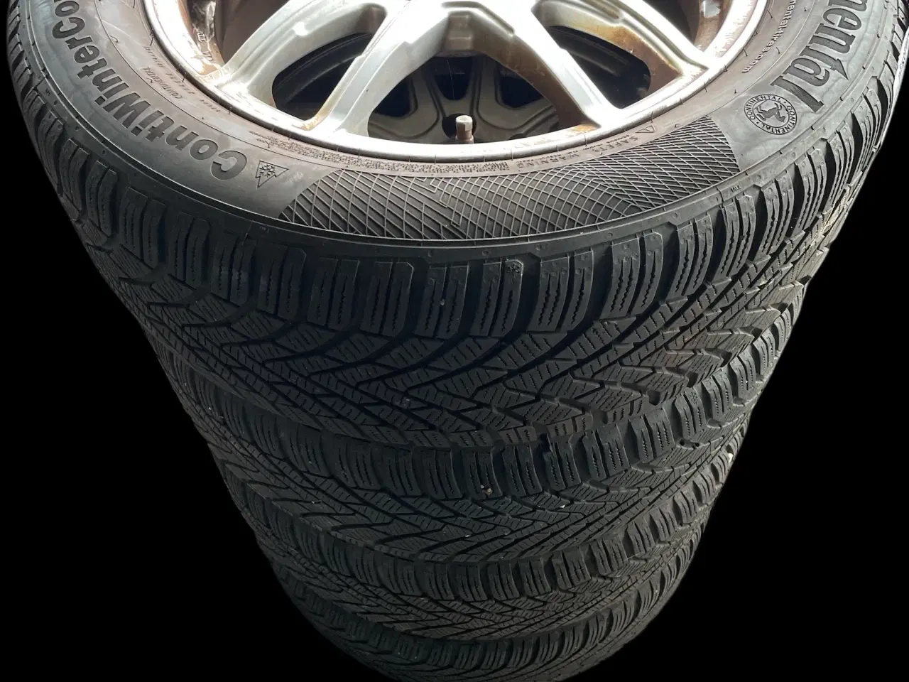 Billede 2 - 16 VW Passat 215/55r16 Ref.824 vinter