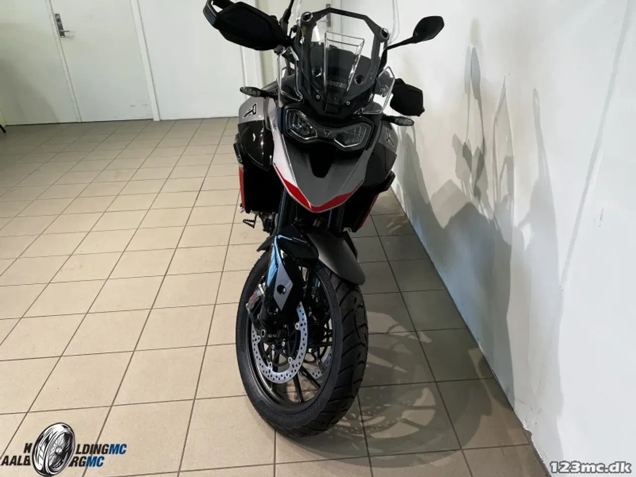 Billede 7 - Triumph Tiger 900 GT GRAPHITE / SAPPHIRE BLACK