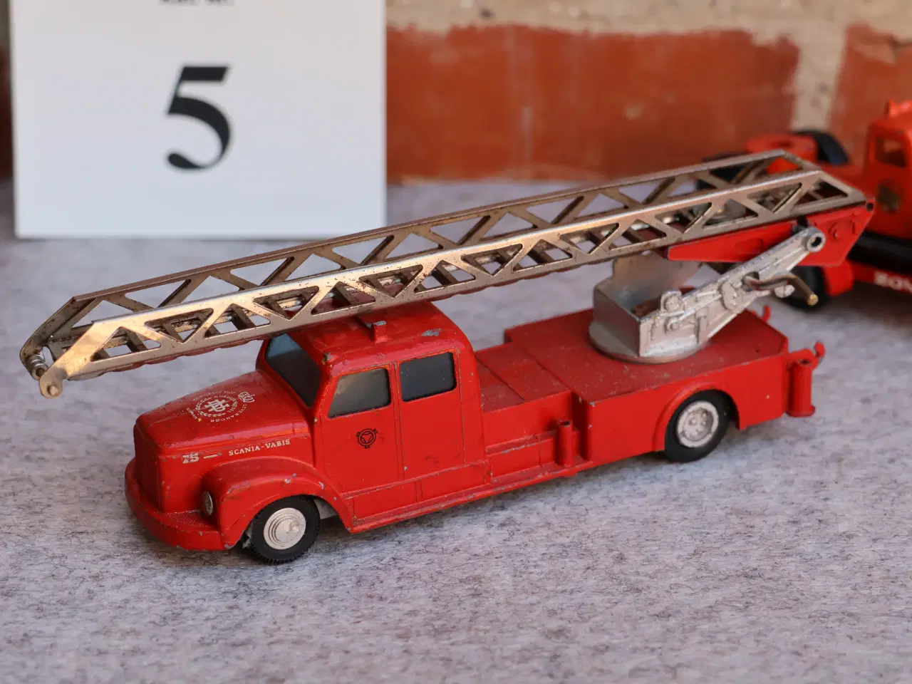 Billede 3 -  4 Stk Gl Tekno udryknings lastbiler + autotrailer