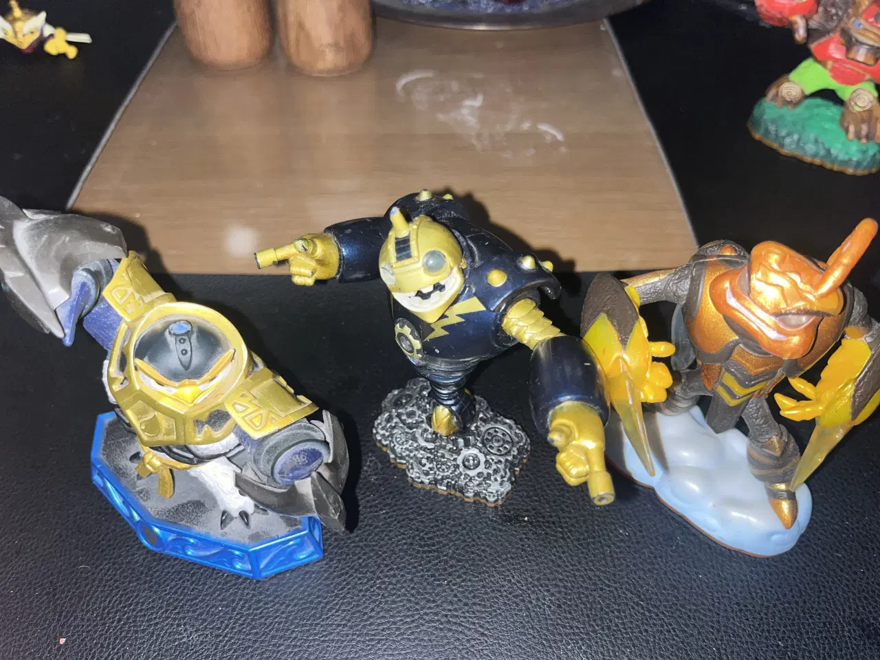 Billede 3 - Skadet skylanders figurer