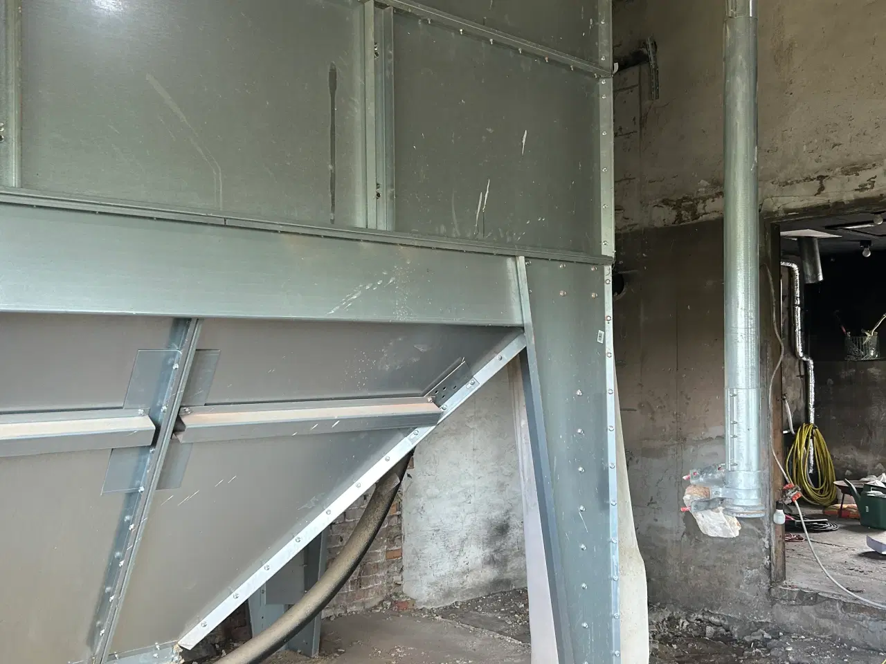 Billede 3 - 7 tons stålsilo