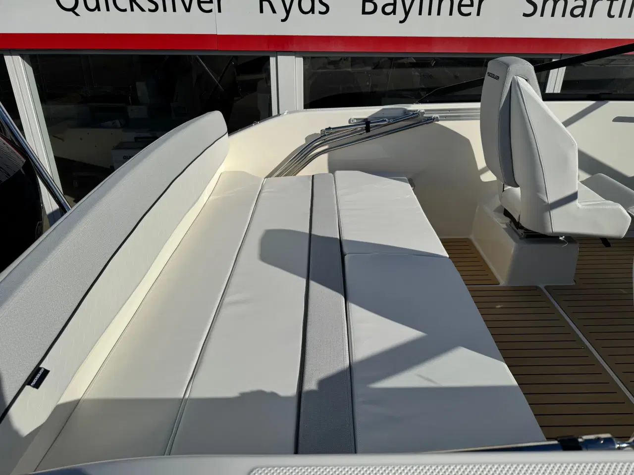 Billede 13 - Quicksilver Activ 605 Cruiser med F150 Mercury-EFI 3,0L XL 4 takt Exclusive Deluxe Line