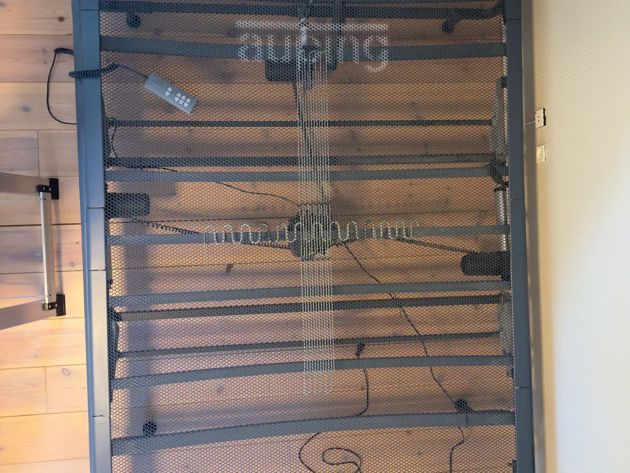 Billede 4 - Auping senge bund med 3 motor sælges med ramme. 
