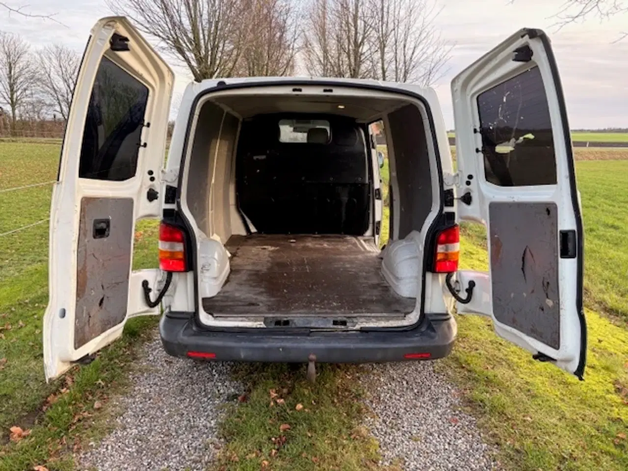 Billede 5 - VW Transporter 2,5 TDi 130 Kassevogn lang Nysynet