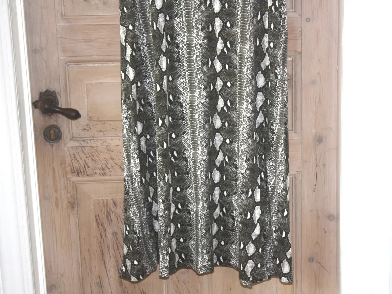 Billede 3 - Ubrugt Lang Cream kjole str. L