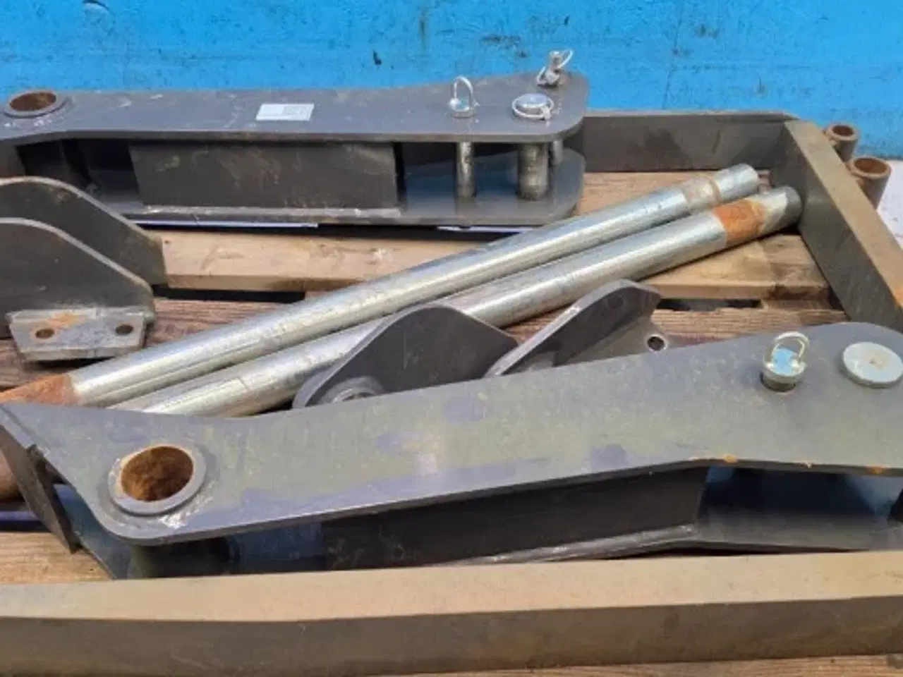 Billede 10 - New Holland B115C Pallegafler Kit 87310367