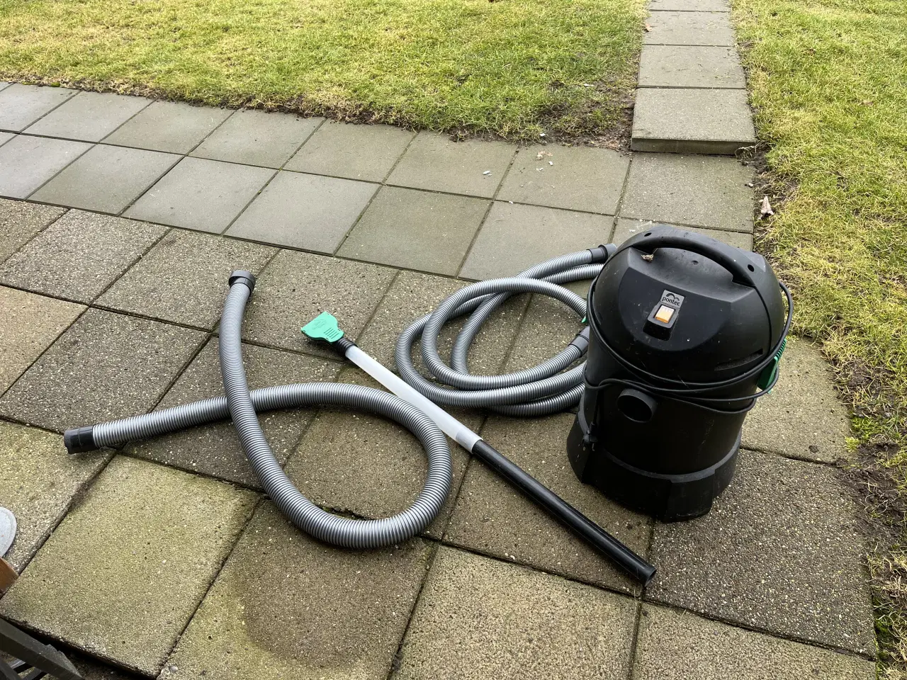 Billede 2 - Støvsuger til havedam
