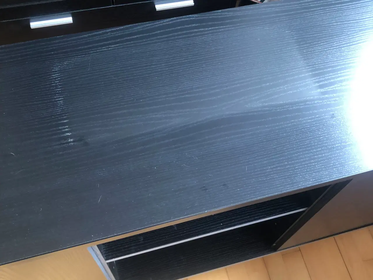 Billede 5 - TV bord i sort træ