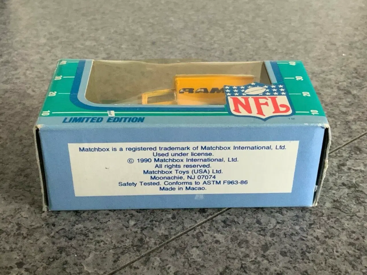 Billede 4 - Matchbox L.A. Rams 1990 NFL Model A Ford Van