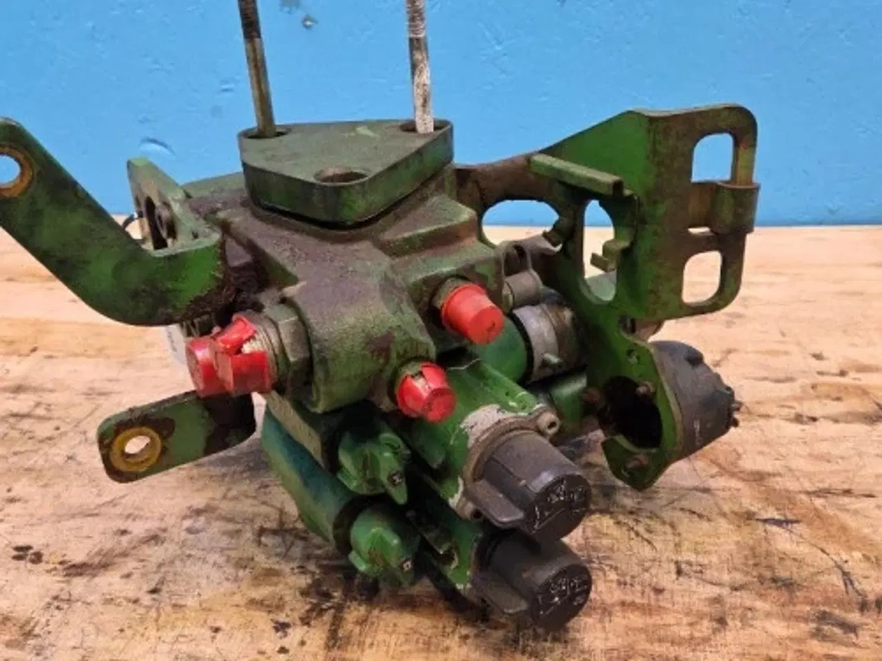 Billede 19 - John Deere 6300 Hydraulikventil AL111254