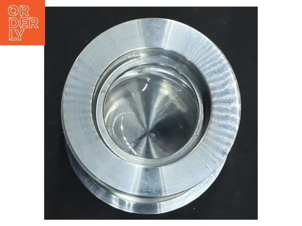 Billede 2 - Cylindrisk glasbeholder med metalbånd (str. 15,5x7 cm)