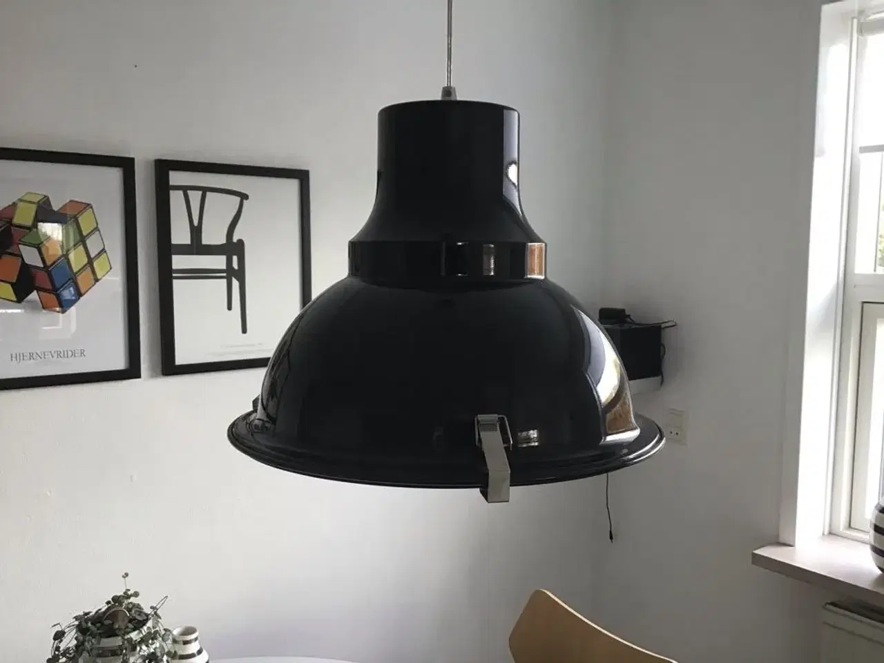 Billede 1 - Loftlampe i Sort metal