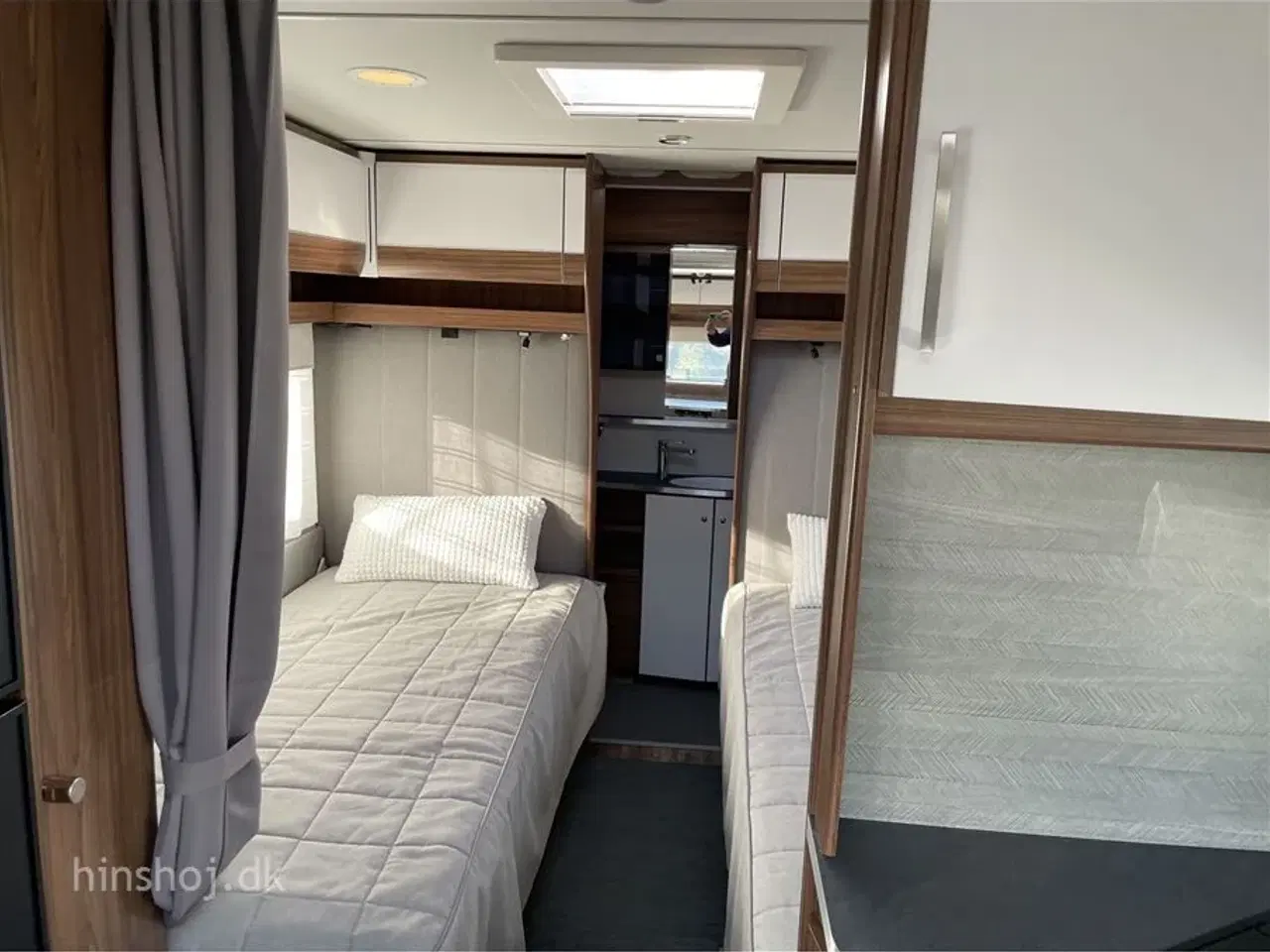Billede 4 - 2024 - Polar Blueline 620 BSA   Luksus Polar vintervogn med enkelsenge fra Hinshøj Caravan