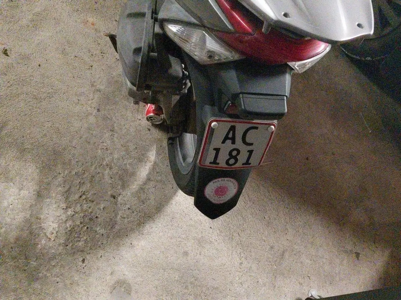 Billede 4 - stor honda model, bygget som deres motorcykel