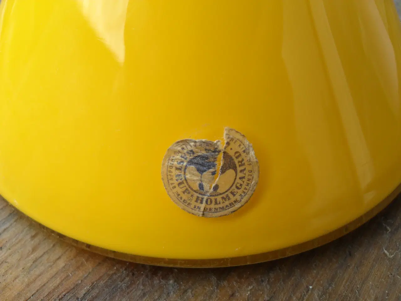 Billede 3 - flot holmegaard gul vase h. 16,5 cm. ø. 13 cm.