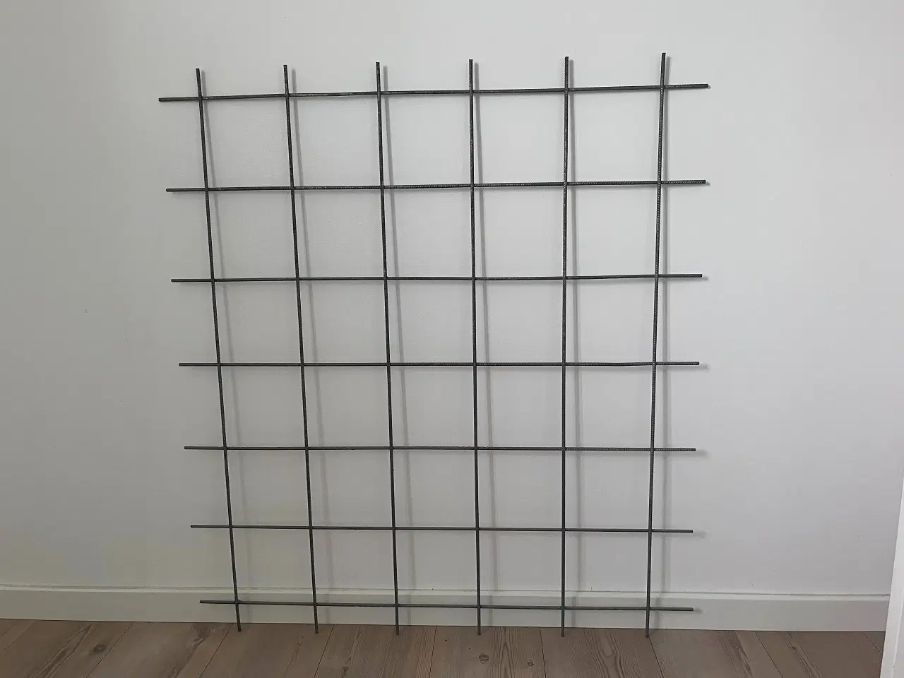 Billede 1 - Opslagstavle, Gitter opslagstavle.