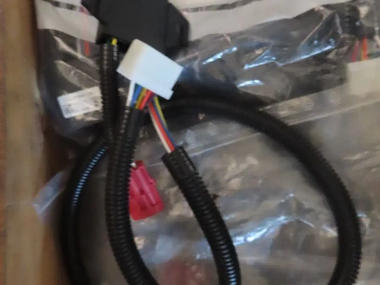 Billede 12 - Palle med diverse opladere, kabler mv.