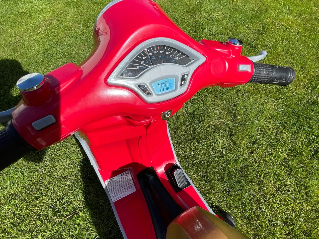 Billede 7 - Eldrevet Vespa 12V til børn