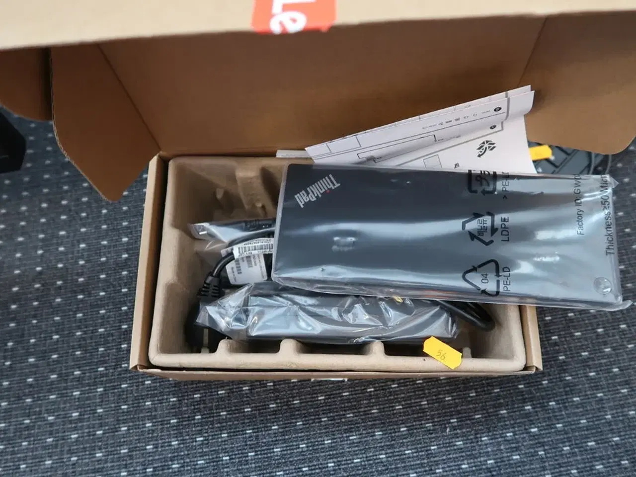 Billede 5 - Computerskærm SAMSUNG S24E450 samt dockingstation LENOVO