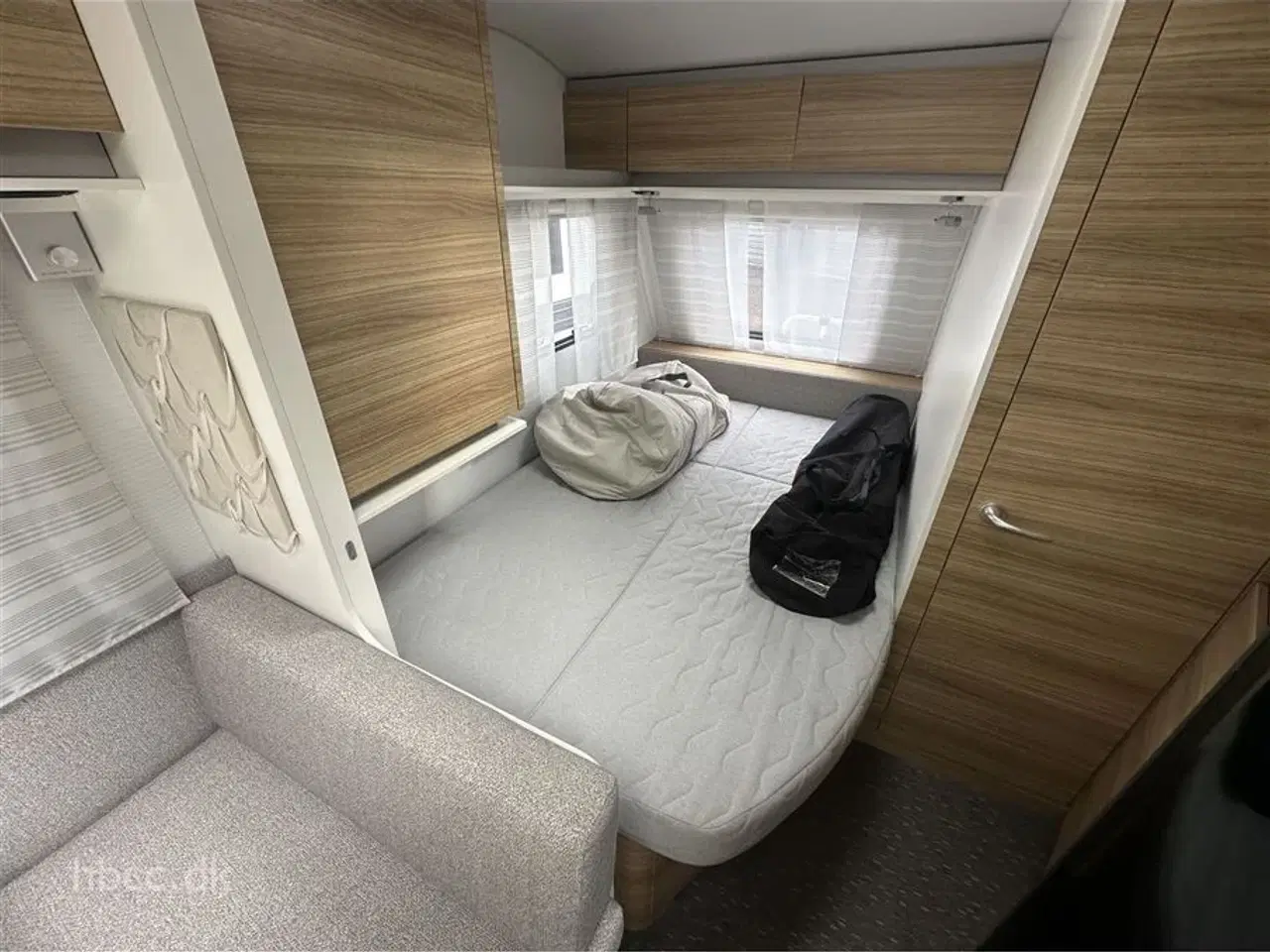 Billede 5 - 2018 - Adria Altea 402 PH   Adria Altea 402 PH (2018) – Let og kompakt vogn med mover &amp;amp; fortelt