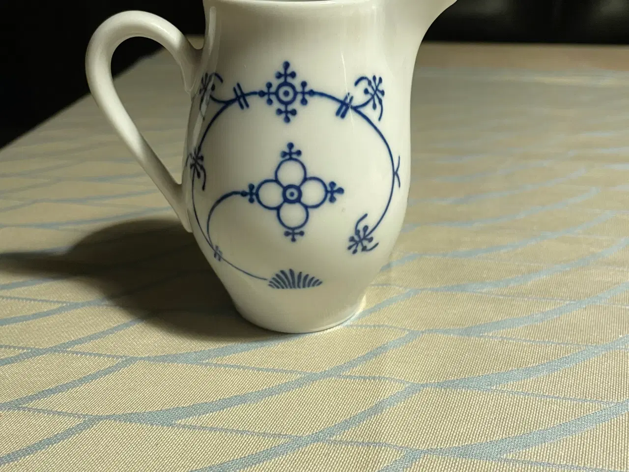 Billede 5 - Fattigmands musselmalet flødekander