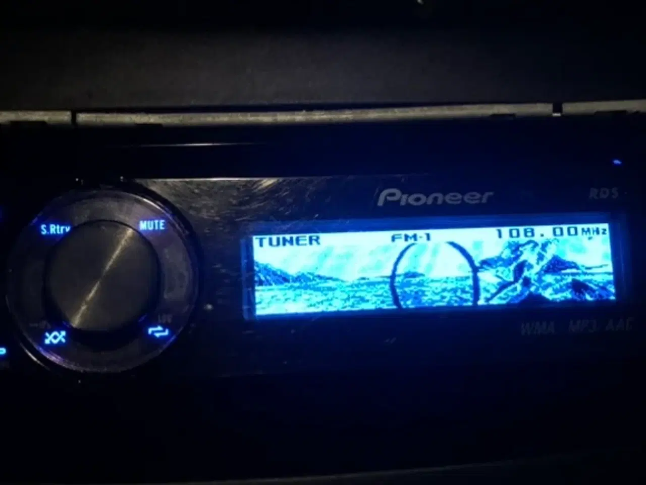 Billede 4 - Pioneer DEH-P5100UB bilradio sælges