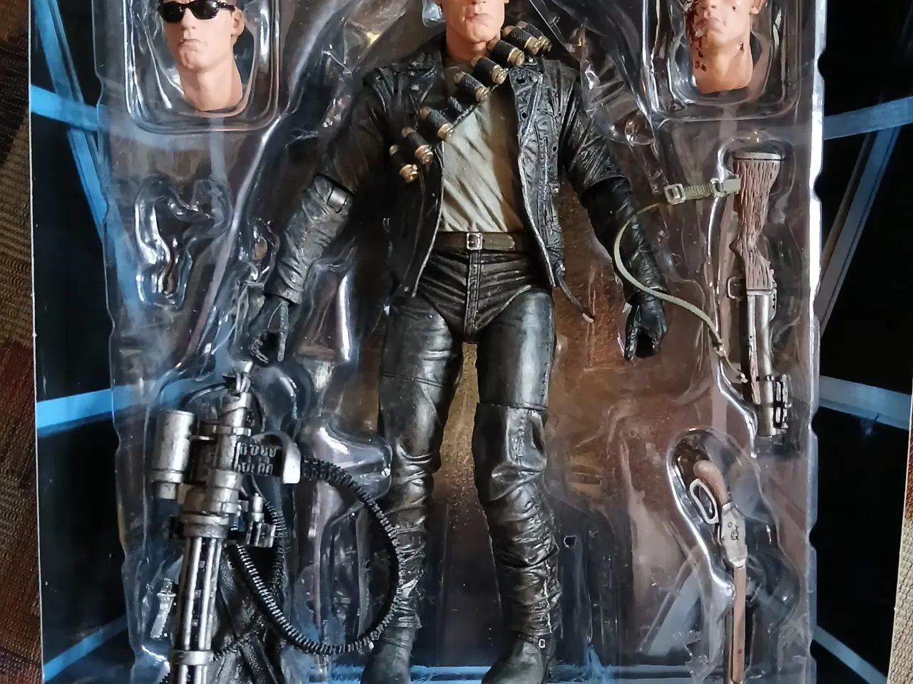 Billede 9 - NECA Terminator og Terminator 2- figurer