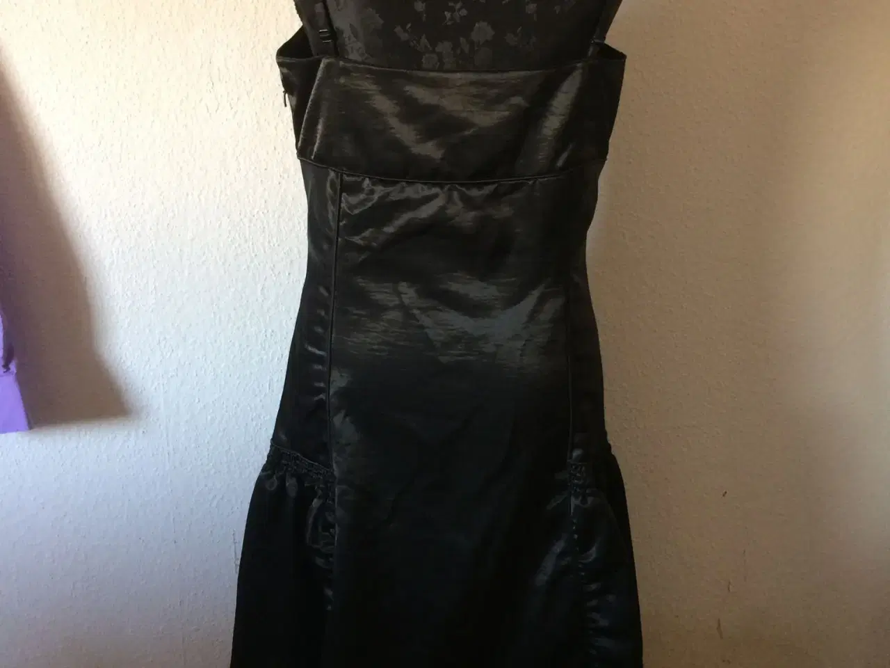 Billede 3 - flot kjole