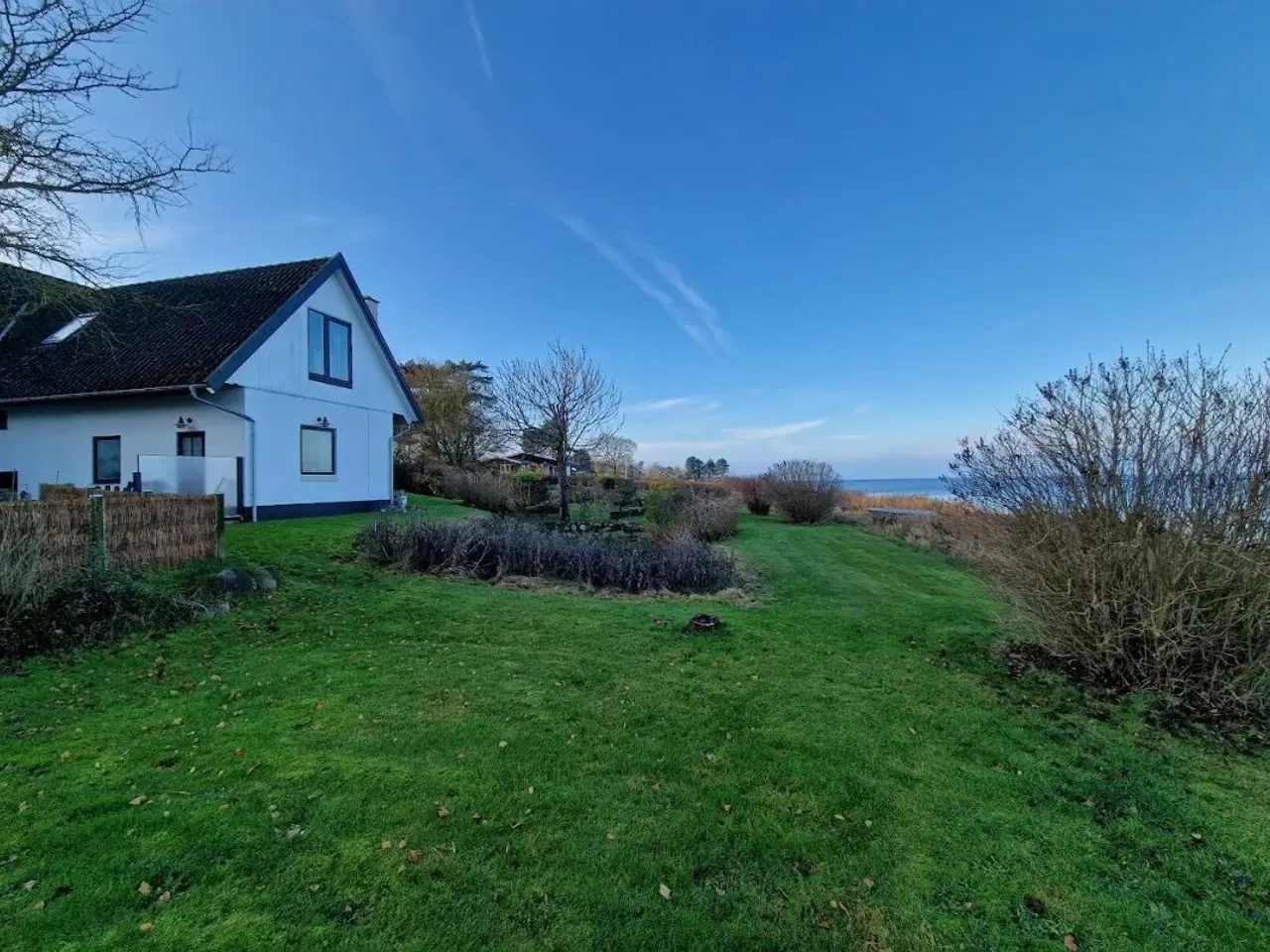 Billede 4 - Strandhus i 1. r�kke til Neksel� Bugten