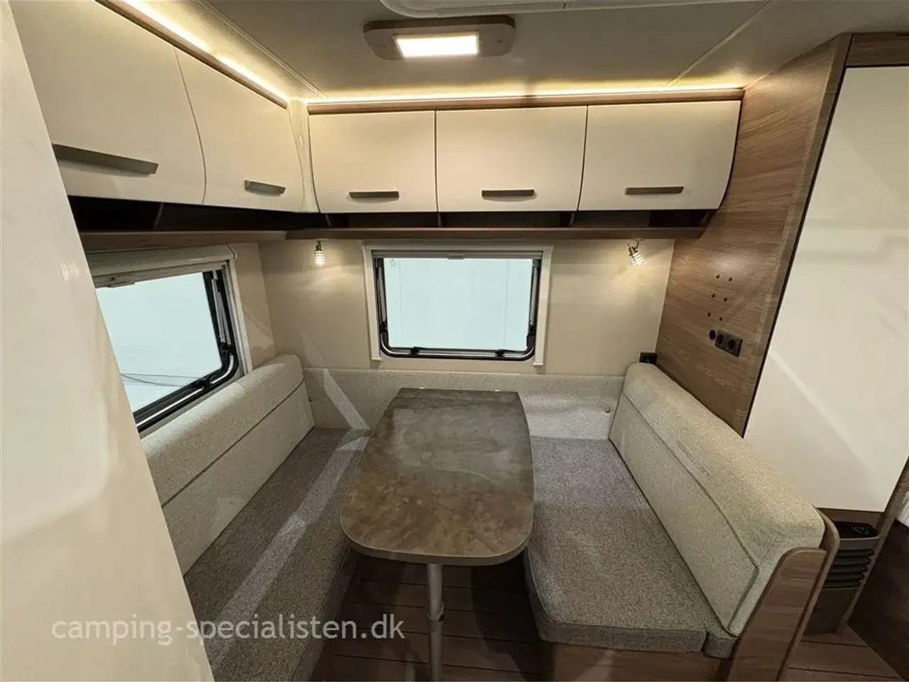 Billede 4 - 2019 - Knaus Sport 400 QD Silver Selection   Den perfekte rejsevogn - Knaus Sport 400 QD Silver Selection fra 2019 - Kan nu opleves hos Camping-Specialisten i Silkeborg