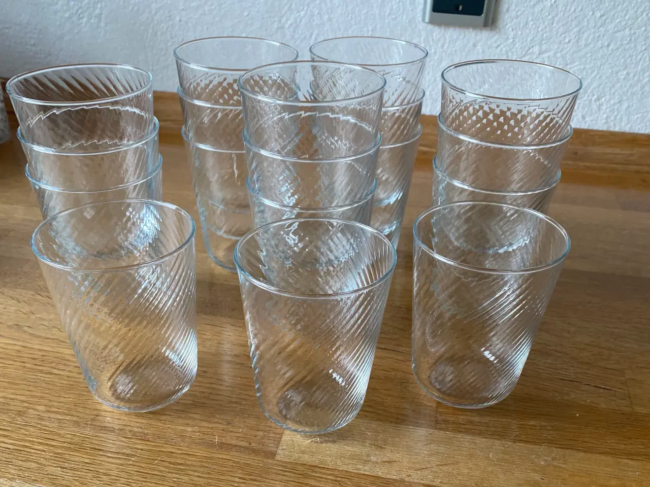 Billede 1 - Vandglas - 18 stk. 