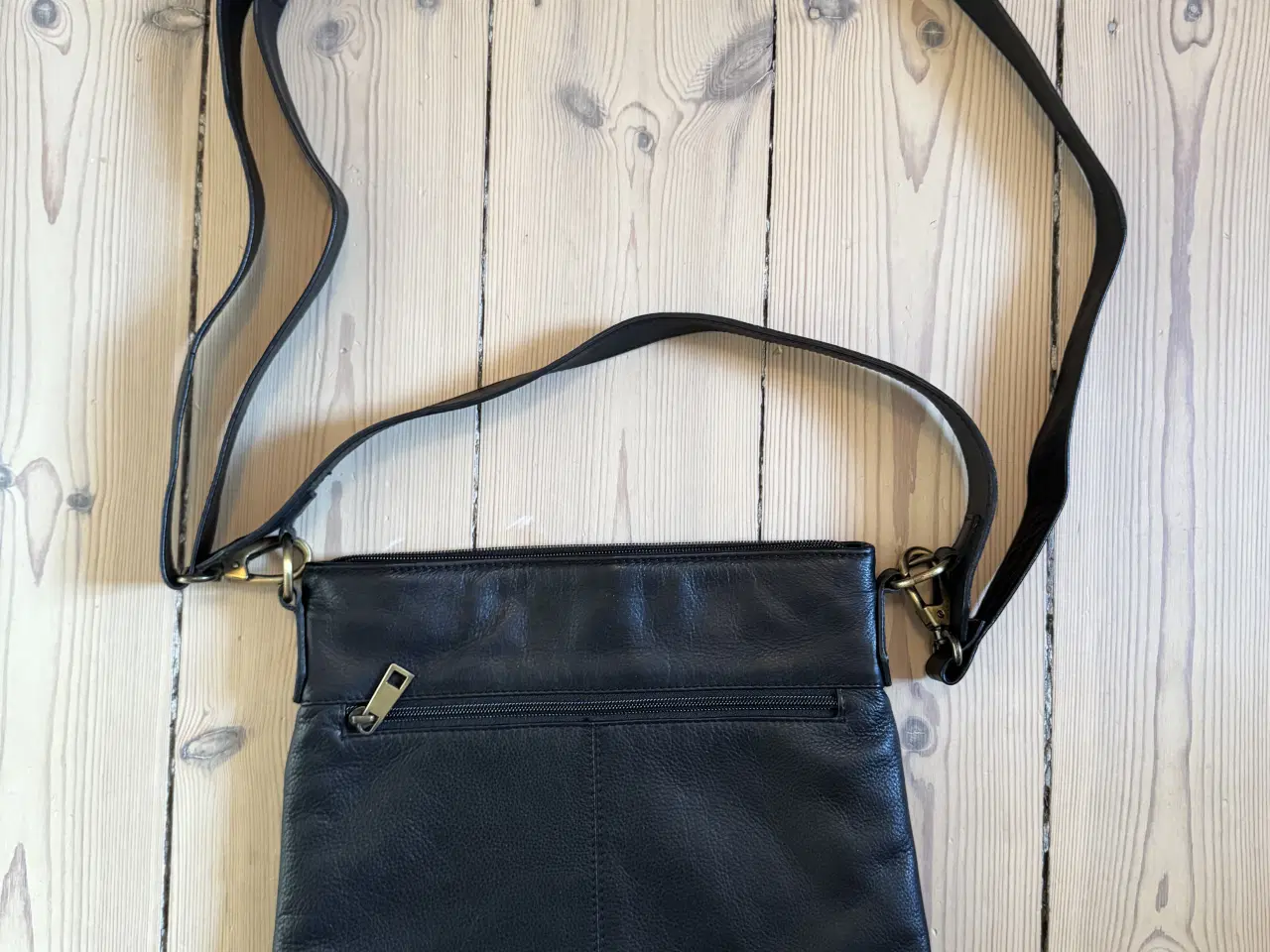 Billede 2 - Taske i sort skind