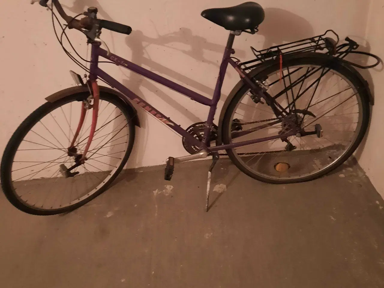 Billede 3 - Cykel slidt men god