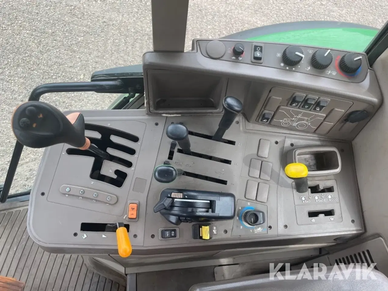 Billede 12 - Traktor John Deere 6230