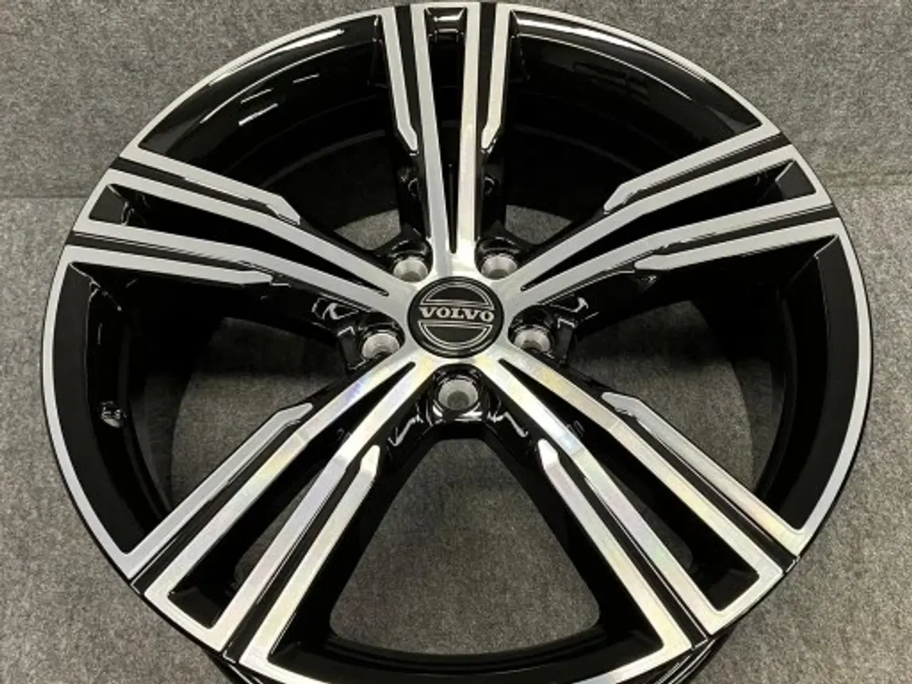 Billede 2 - ALUFÆLGE VOLVO V60 S60 19"