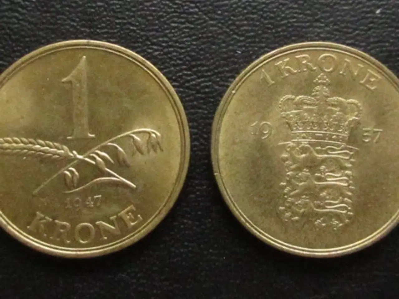 Billede 1 - 1 krone 1947 og 1957 møntskær