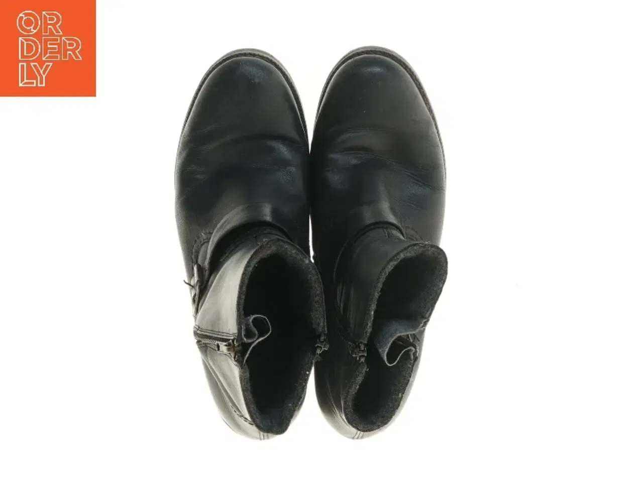 Billede 4 - Sort læderstøvler med spænde og lynlås, størrelse 40 fra Rieker (str. 40 )