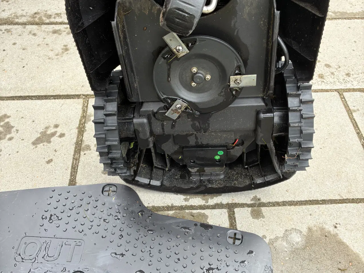 Billede 2 - Robot plæneklipper Adano