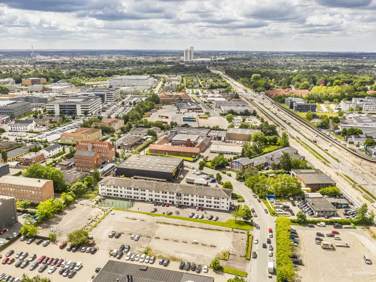 Billede 10 - Kontor med mange indretningsmuligheder og gode parkeringsforhold i Søborg