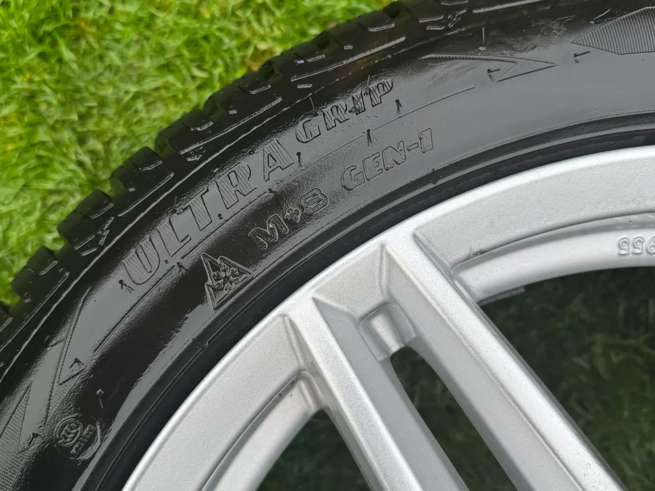 Billede 5 - 4stk vinter dæk på alufælge siddet på Mercedes cla