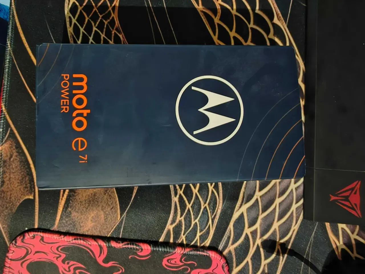 Billede 1 - Mobil i god stand – nulstillet og klar til brug