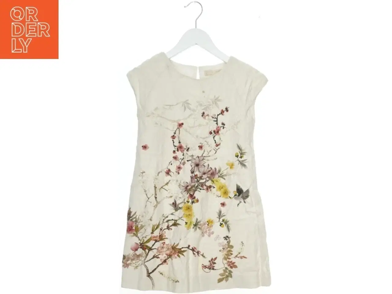 Billede 1 - Blomstret kjole fra Zara (str. 140)