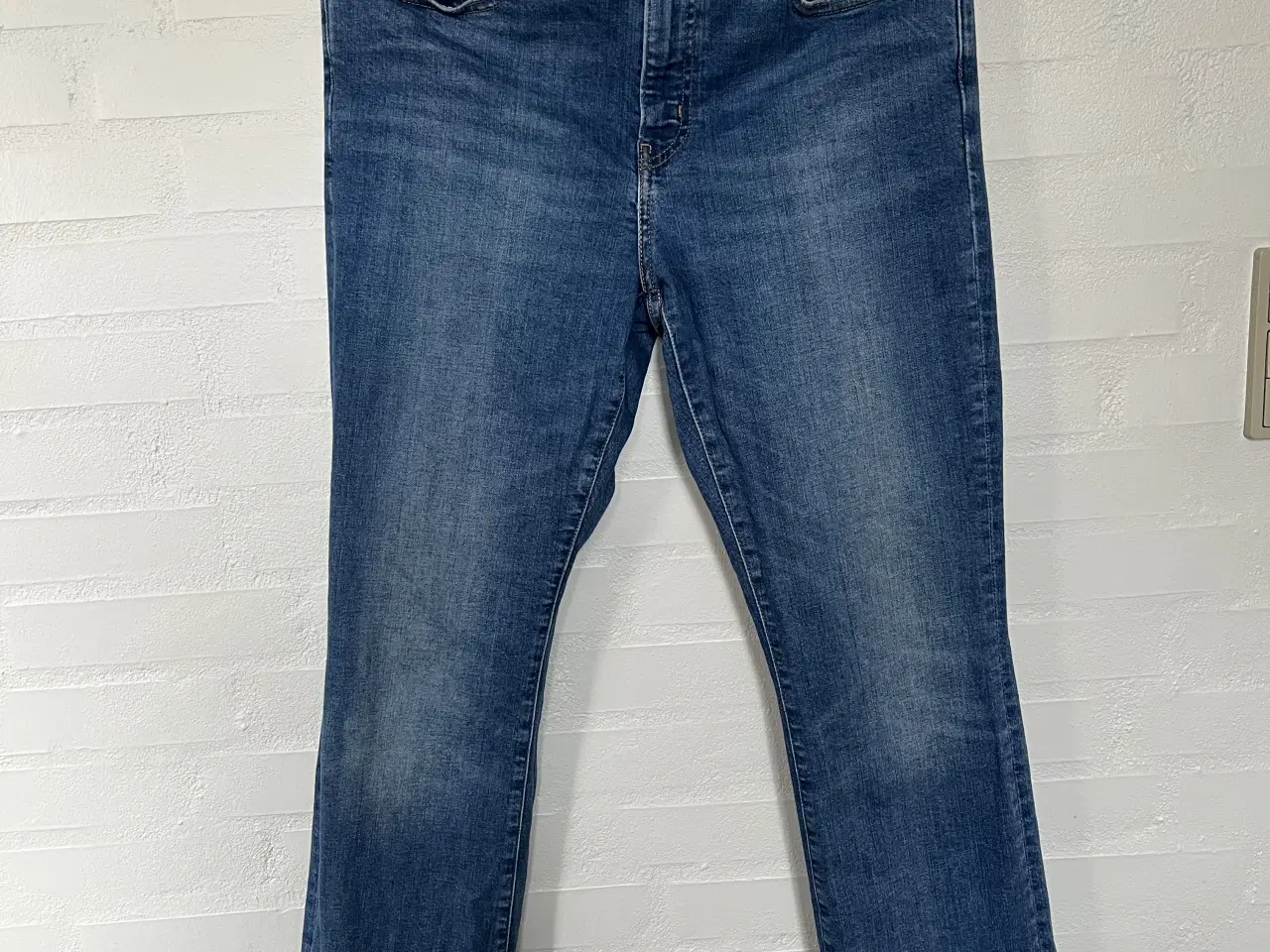 Billede 1 - Levis bukser i str. 31/32 som nye