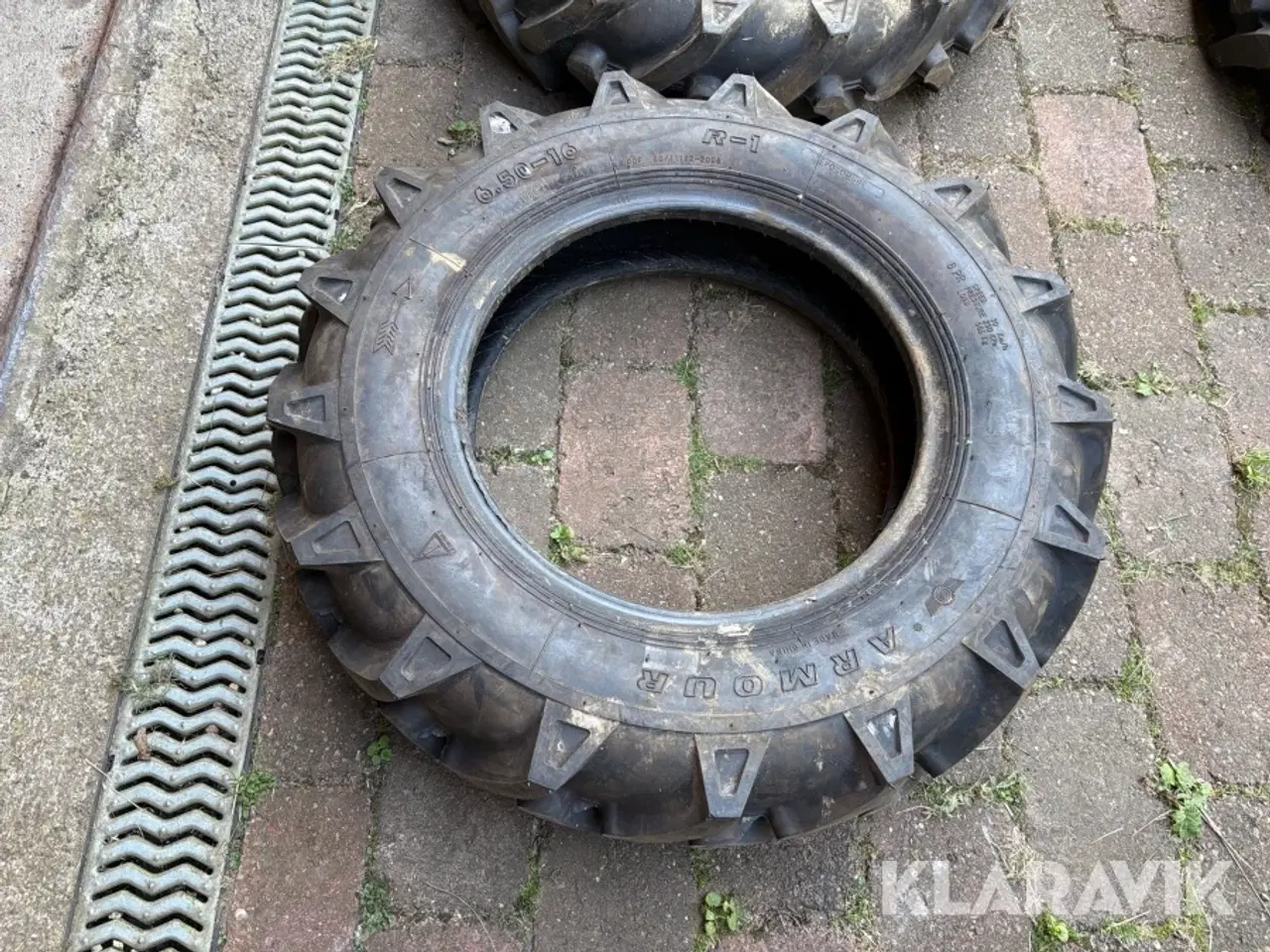 Billede 5 - Mini-traktor dæk Armour 2 stk