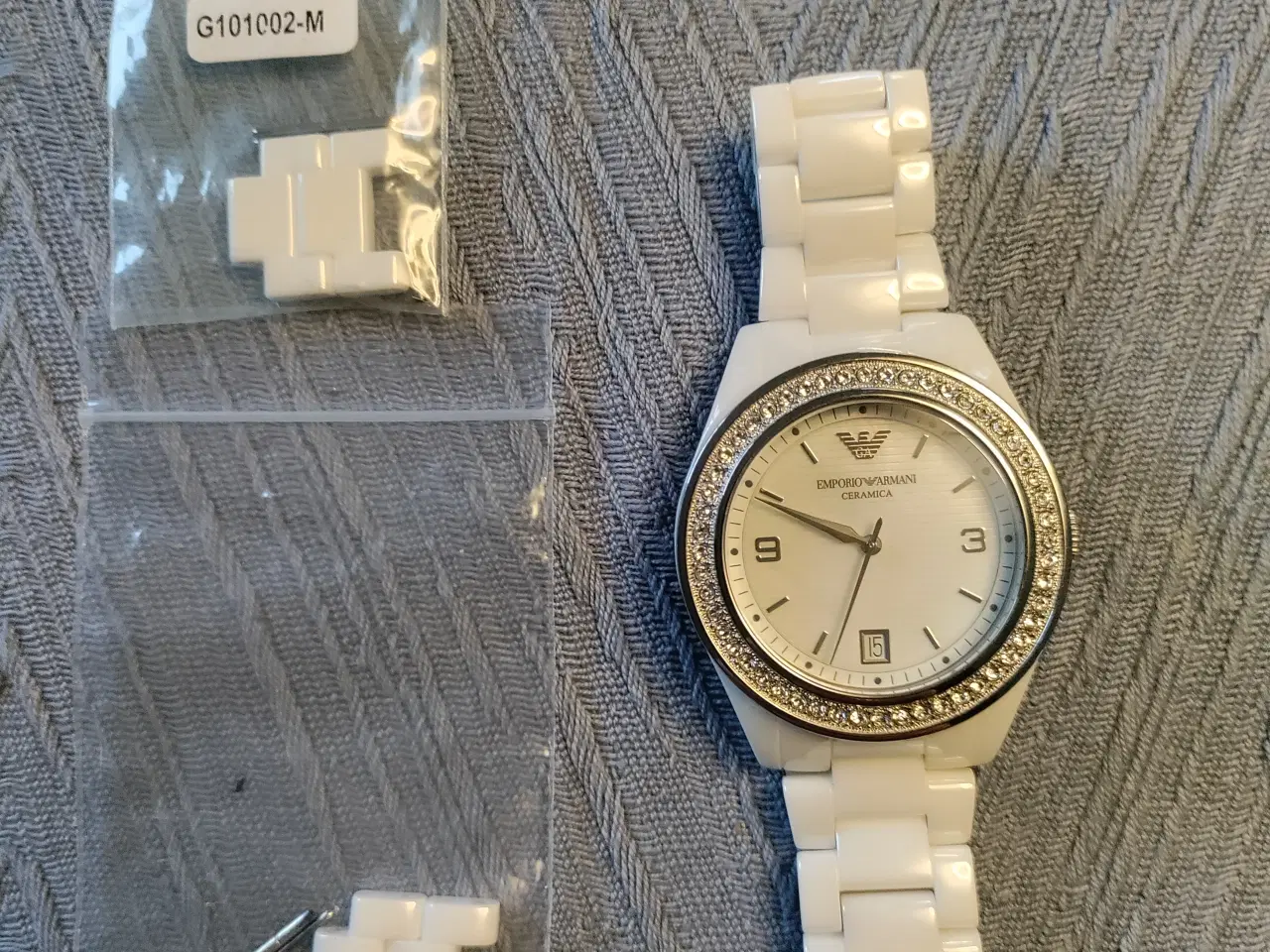 Billede 4 - Emporio Armani AR-1426 Hvidt Dameur i Ceramica