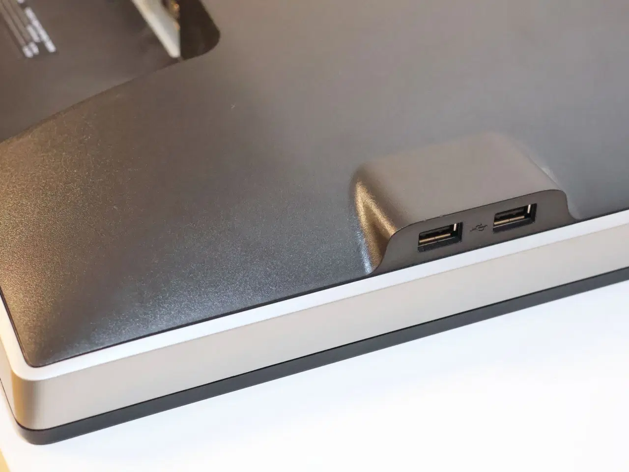 Billede 5 - 24" Dell UltraSharp U2412Mb