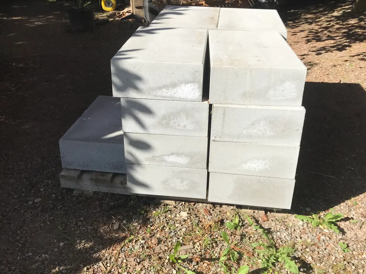 Billede 2 - Fabriksnye Beton Trappesten